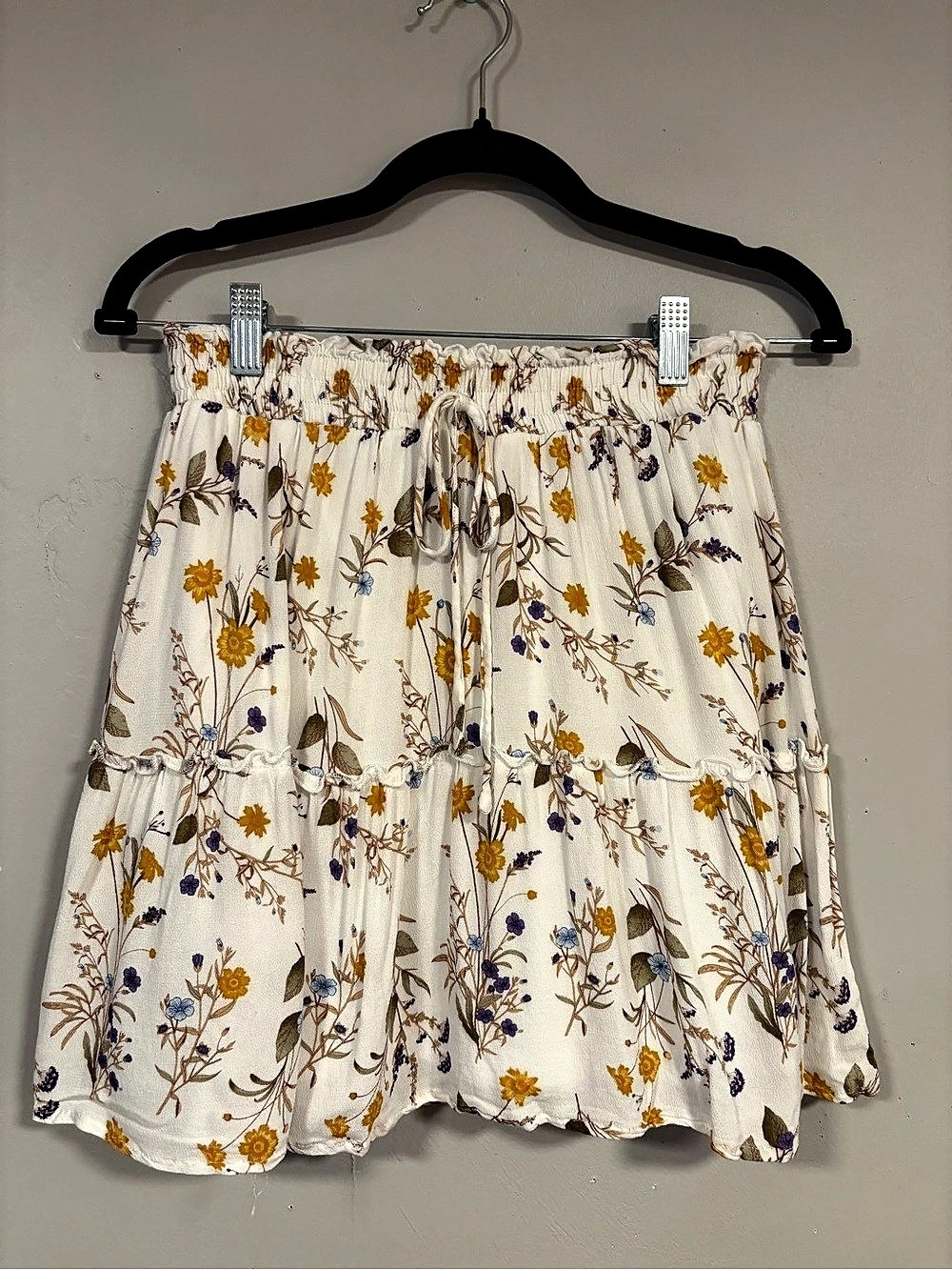 Blue Rain Floral Mini Skirt in White & Yellow Large